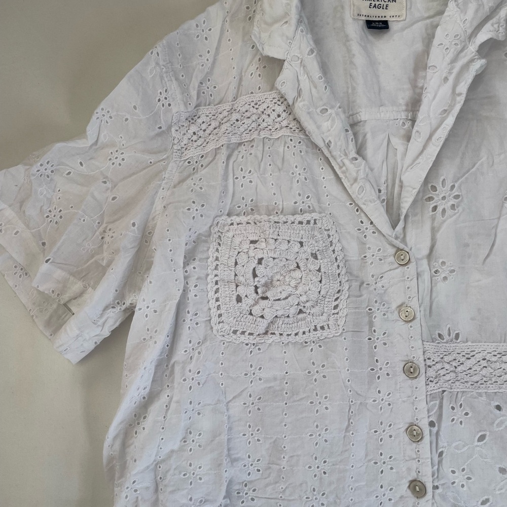 American Eagle Outfitters White Eyelet Blouse - Picture 2 of 4